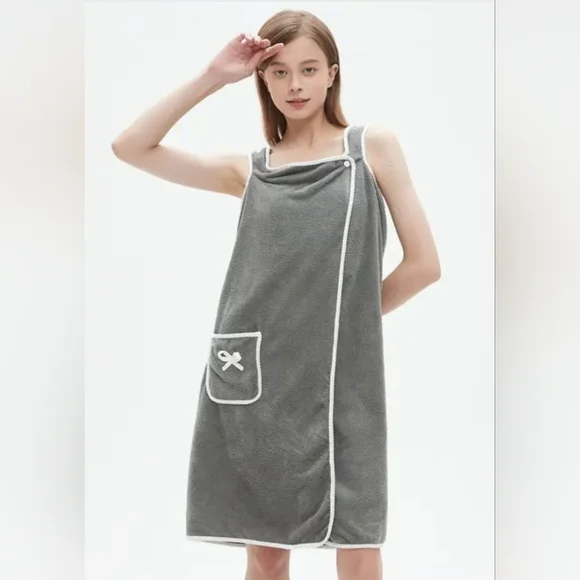 🟣 New Wrap Around Bath Towel  Best Fitting Sizes M&L Purple 🟣 - Picture 3 of 5